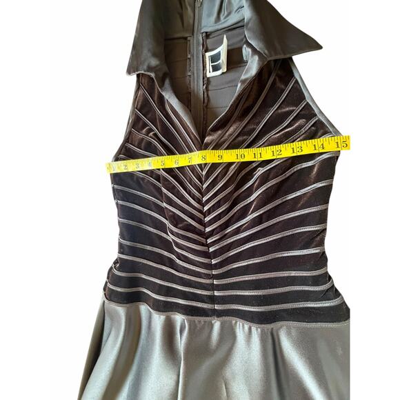 Tadashi Black Velvet and Satin Collared Formal Dress - Size 10 - Picture 7 of 16